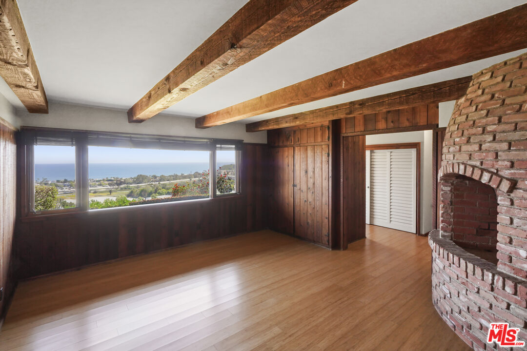 3217 Colony View Cir