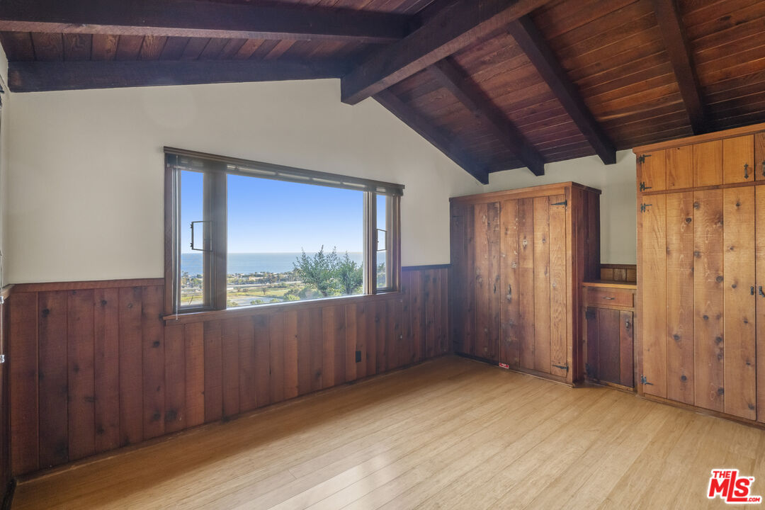 3217 Colony View Cir