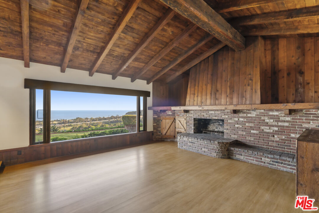 3217 Colony View Cir