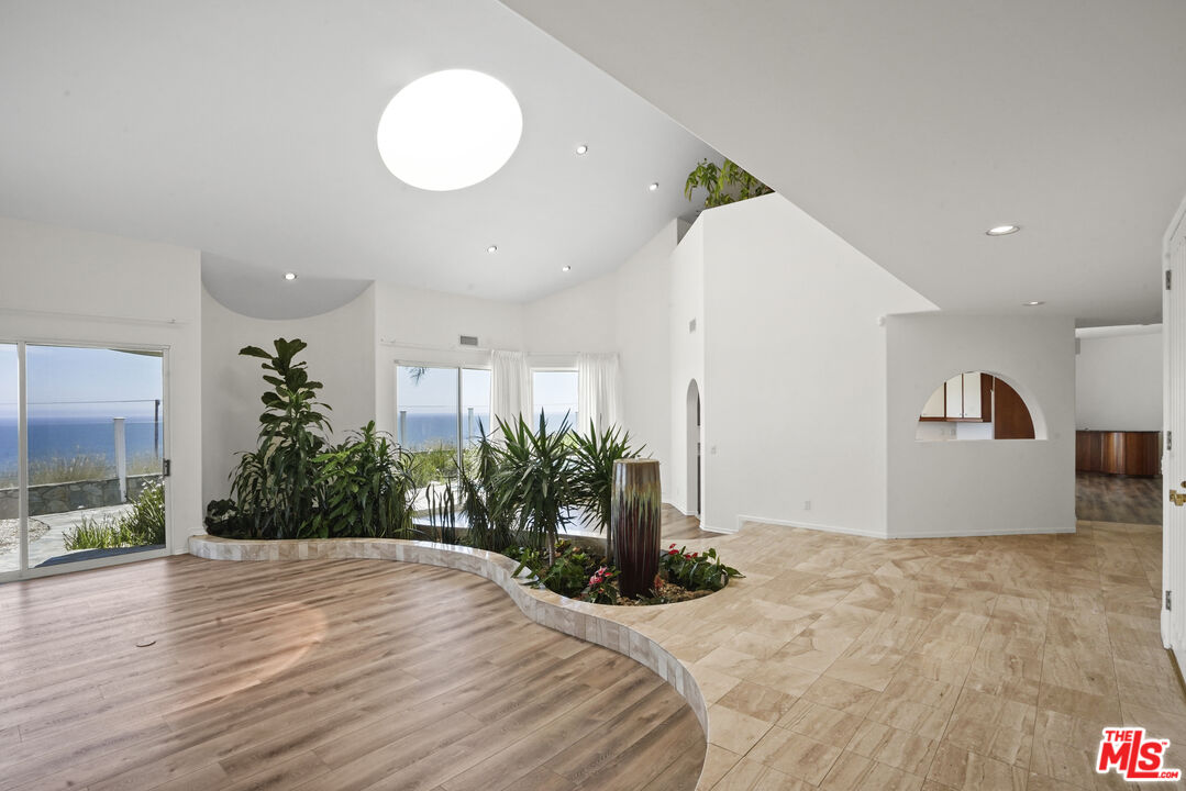 32215 Pacific Coast Hwy