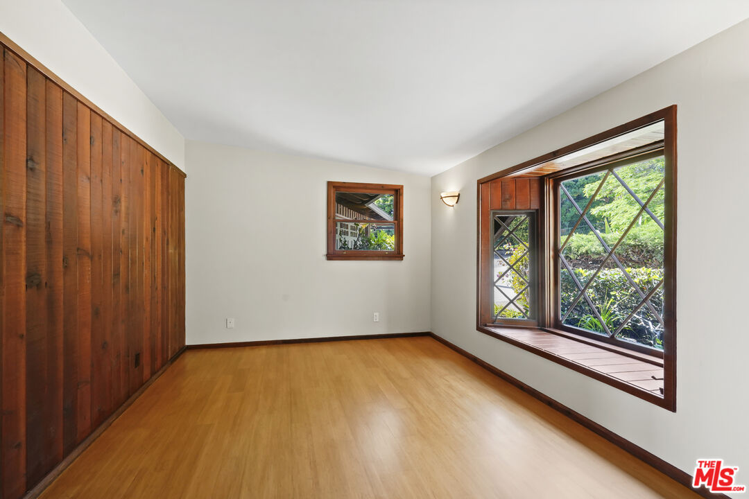 3217 Colony View Cir