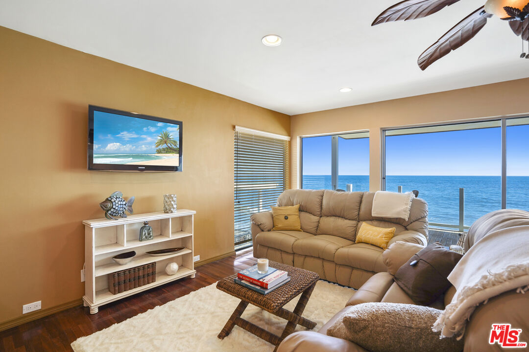 25200 Malibu Rd Unit: 1