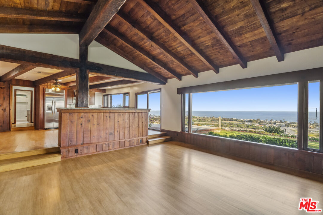 3217 Colony View Cir