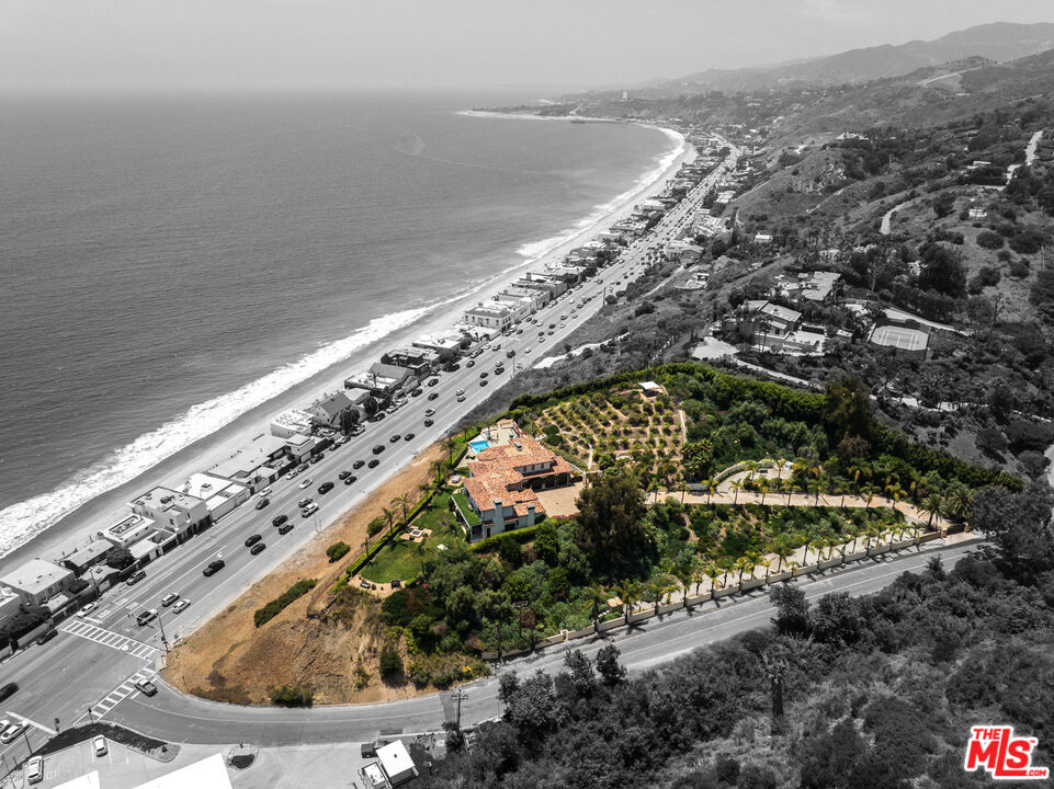 3903 Carbon Canyon Rd