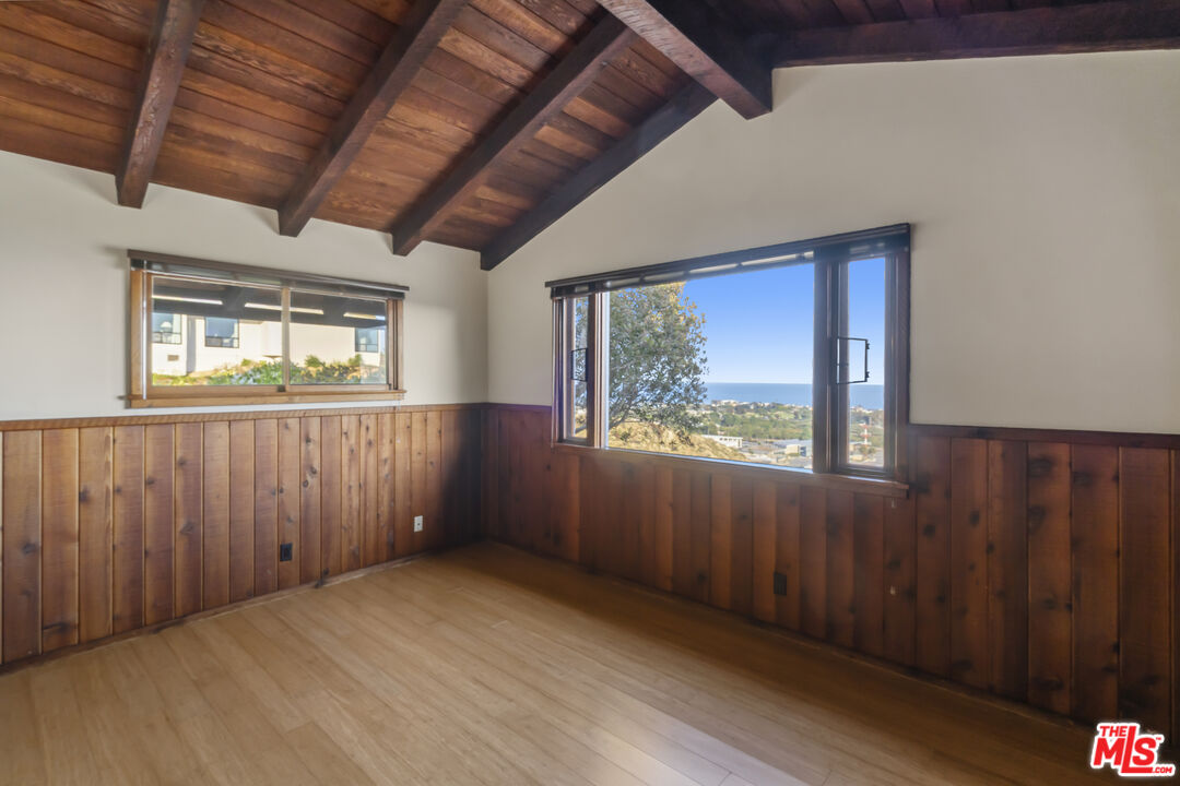 3217 Colony View Cir